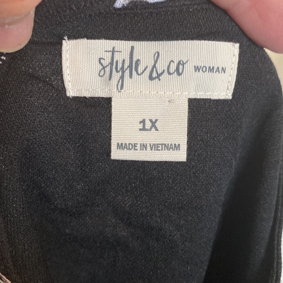 NEW Style & Co. 1X super cute top with adorable sleeves - Picture 12 of 13